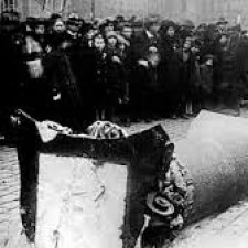 Rozpad sloupu byl symbolem rozpadu habsburské říše