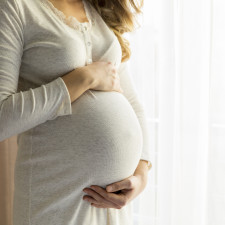 K úplnému stažení dělohy a navrácení bříska do původního stavu dojde přibližně až 6 týdnů po porodu