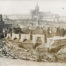 Karlův most za svou existenci přežil několik likvidačních povodní