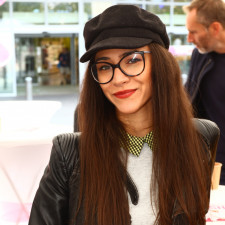 Eva Burešová hraje v seriálu ZOO chůvu Viky Janečkovou