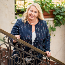 Klára Dostálová chtěla být knihovnice nebo učitelka, skončila ale se statisícovými odměnami v EP. Stane se