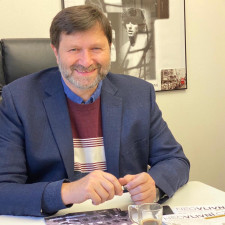 Informace o každém pověšeném kabátě už se blíží