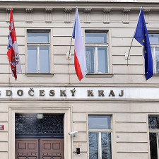 Středočeští silničáři v minulosti čelí kritice kvůli některým zakázkám. Hejtmanka obvinění odmítá