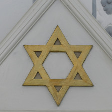 Židovská Davidova hvězda má hlubokou symboliku, kterou nacisté využili proti vůli židovského národa