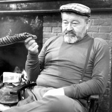 Jan Werich získal ocenění Národní umělec - přesto dlouho dobu nesměl ani na jeviště ani před kameru