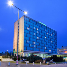 Parkhotel je ikonou, které se vrátila zašlá sláva. Víte však, co se v těchto místech odehrálo za druhé světové války?