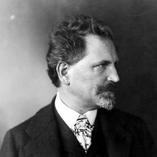 Narodil se v Ivančicích na Moravě do rodiny soudního zaměstnance jako čtvrté ze šesti dětí. Studoval v Mnichově a Paříži, kde se následně roku 1887 usadil a pracoval jako ilustrátor a grafik