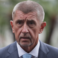 Imex tvrdil, že výroky zásadně poškodily pověst firmy, která si vrbětické sklady pronajímala