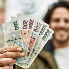 Pořídit si vlastní elektrárnu není cesta k úplné soběstačnosti, přesto znamená významné úspory