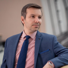 Jedna z věcí, které se Kolajovi povedly prosadit, je například vzájemná propojitelnost chatovacích platforem