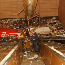 Takto vypadala po povodni v roce 2002 stanice metra Florenc