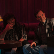 V krimisérii Devadesátky se můžete těšit mimo jiné i na známé kauzy, jakou byl i Discoland Ivana Jonáka