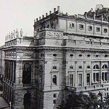 Takto vypadalo Národní divadlo po devastujícím požáru