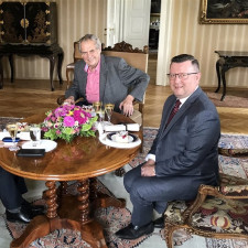 Je to pěkná parta, ale ne každý může být nedělník