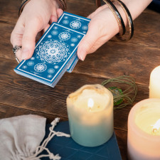 Ve třináctém století byl Tarot přivezen Cikány z Egypta do Evropy