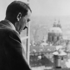 Hitler si nakonec z Háchy udělal loutku