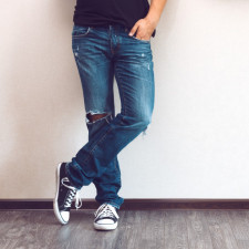 Sneakers a tenisky jsou stejně ikonické jako džíny