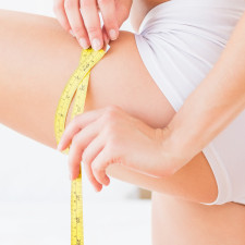 S formováním problematických partií vám pomůže mimo jiné i dostatečná hydratace