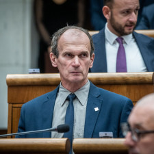 Štefan Kuffa už neuspěl s návrhem udělat Ježíše slovenským králem