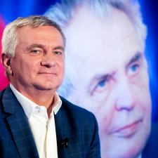 Po Mynářovi jde BIS i policie, Andrej Babiš už ho nechrání