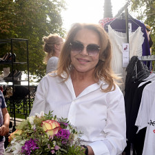 Její první významná filmová role byla v legendárním snímku Juraje Herze Holky z porcelánu