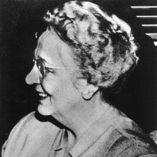 V tehdejších novinách byla Mary často označována jako „popelka“