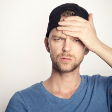 Mladík prozradil, že jeho tetování je pro něj "zkratkou k osvícení" (ilustrační foto)