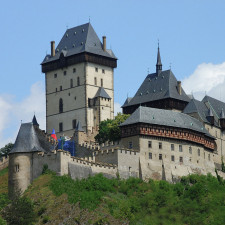 Karlštejn asi poznáme všichni, ale co další památky? Troufnete si na jednoduchý test?