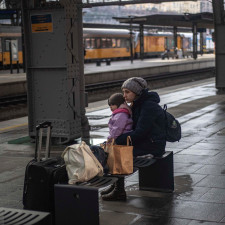 Vystrašené ženy a děti jsou pro kuplíře snadným cílem