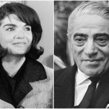 Manželství Jacqueline Kennedyové a Aristotela Onassise bylo zvláštní. Američané své ikoně vyčítali neúctu k památce prezidenta Kennedyho