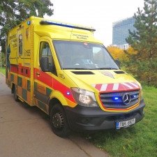 Lidem často bohužel chybí informace