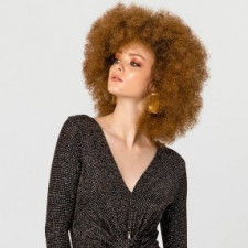 Výběr těch správných šatů je často složitý. Nabízíme inspiraci