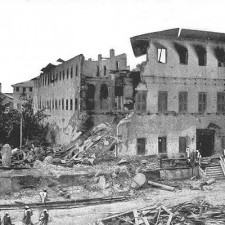 Jen 38 minut stačilo na zničení paláce