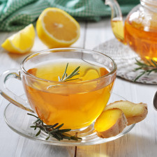 Zázvorový čaj pomáhá snižovat chuť k jídlu