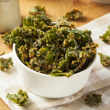 Z kadeřávku si můžete jednoduše připravit lahodnou svačinku k televizi