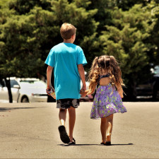 Děti se možná brzy dočkají svého advokáta