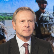 Jiří Šedivý ukončil aktivní službu k 31. prosinci 2002 a odešel do zálohy v hodnosti armádního generála